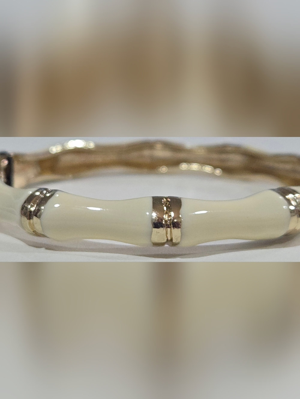 Nordstrom Sequin NYC Cream Enamel Gold Bamboo Hinged Bangle Bracelet NWT - Picture 4 of 6